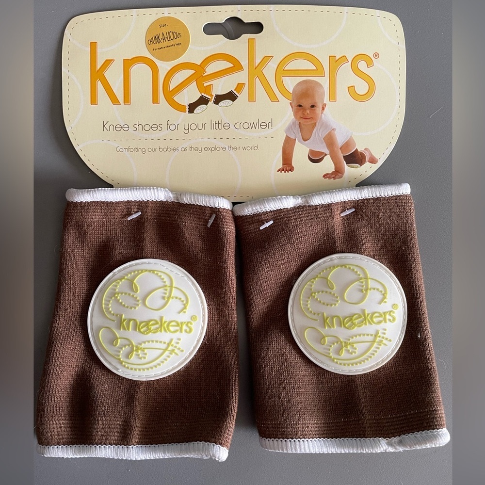 NEW Kneekers® by Ah Goo Baby®: Knee-shoes for your little crawler